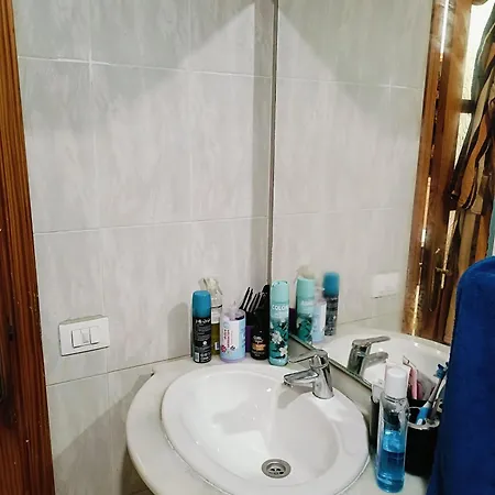 Serene 3-bedroom Townhouse In Palmas De Gran Canaria