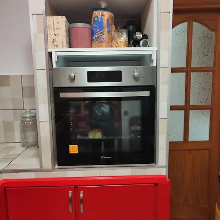 Serene 3-bedroom Townhouse In Palmas De Gran Canaria Affittacamere