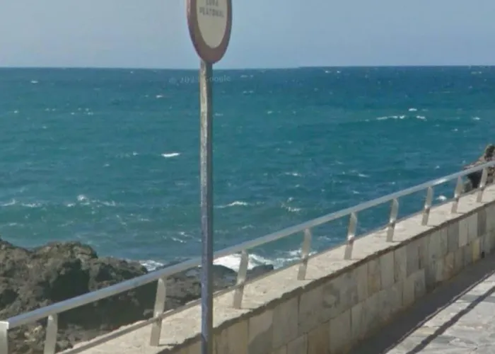 Serene 3-bedroom Townhouse In Palmas De Gran Canaria Las Palmas de Gran Canaria