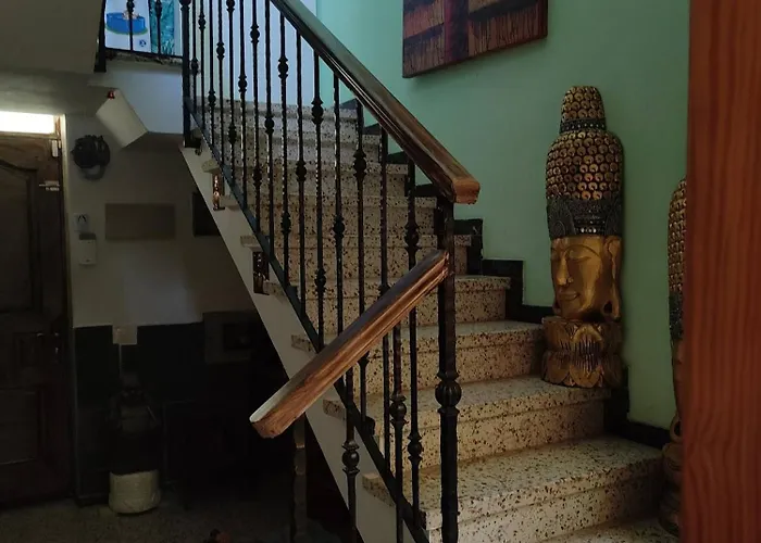 Serene 3-bedroom Townhouse In Palmas De Gran Canaria