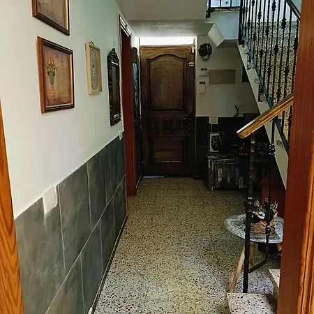 Гостевой дом Serene 3-bedroom Townhouse In Palmas De Gran Canaria Лас-Пальмас-де-Гран-Канария